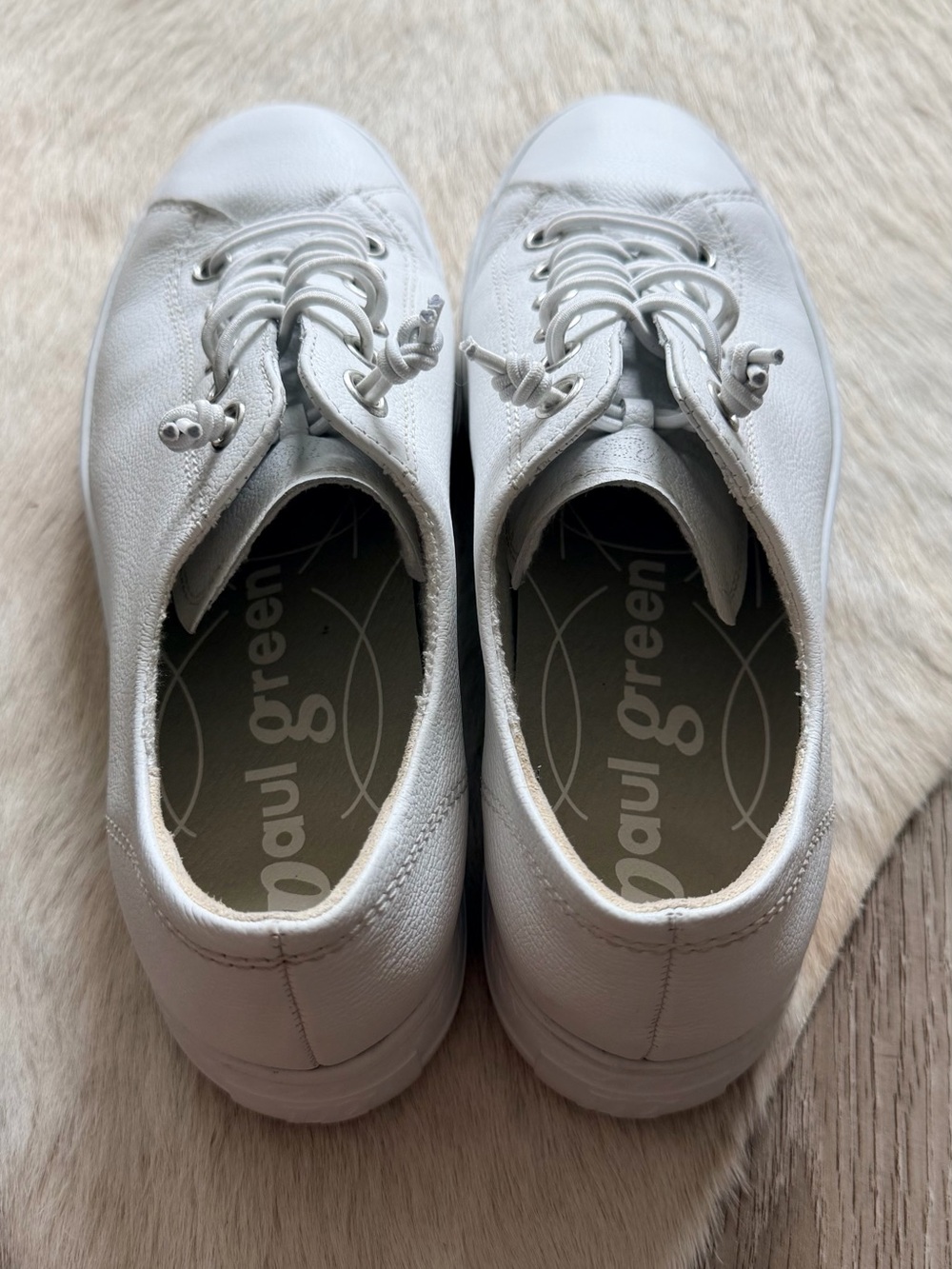 Paul Green White Leather Low-Top Lace-Up Sneakers